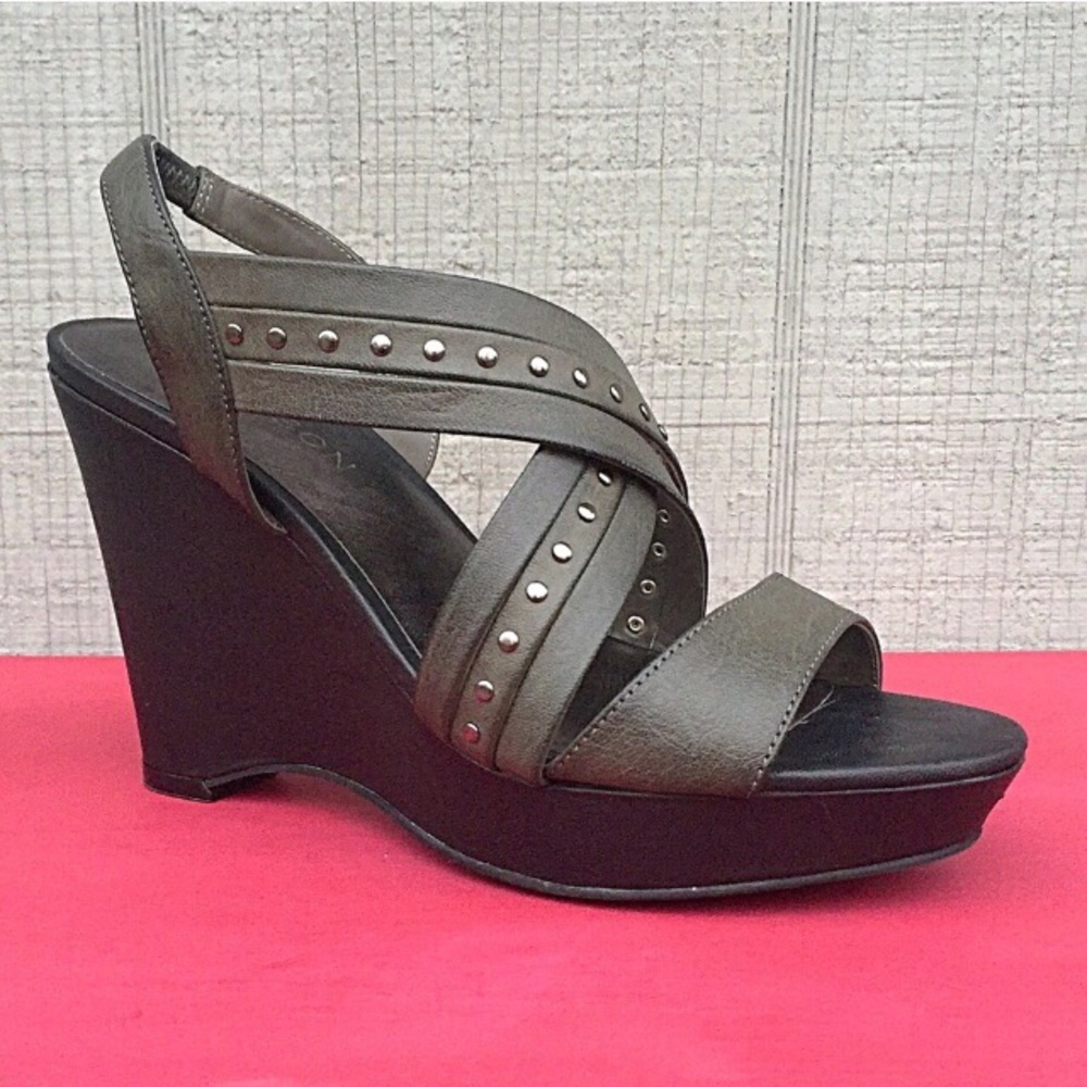 Awesome gray and silver-studded platform heels